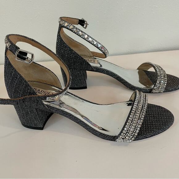 Badgley Mischka Collection Kameron Women's Black and Silver Heels - Picture 2 of 4